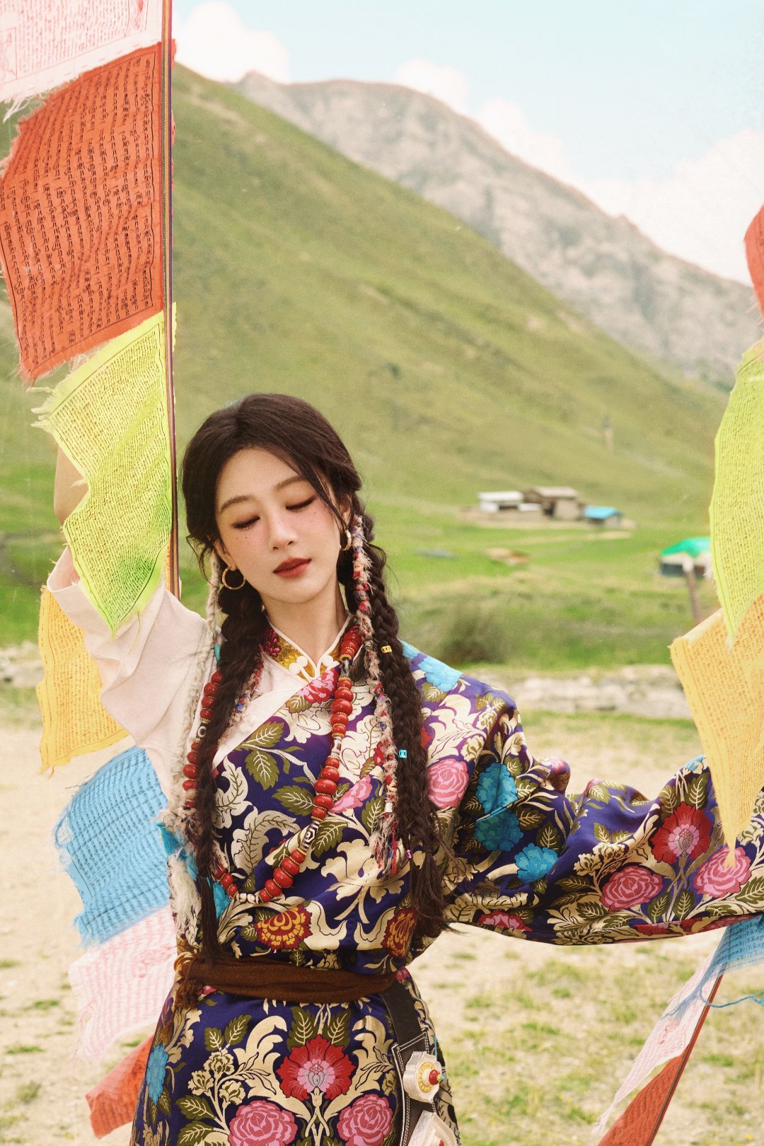杨紫 杨紫李祯 杨紫 每个角色都是她身上独特的符号，也是她对艺术用心的解读，更是