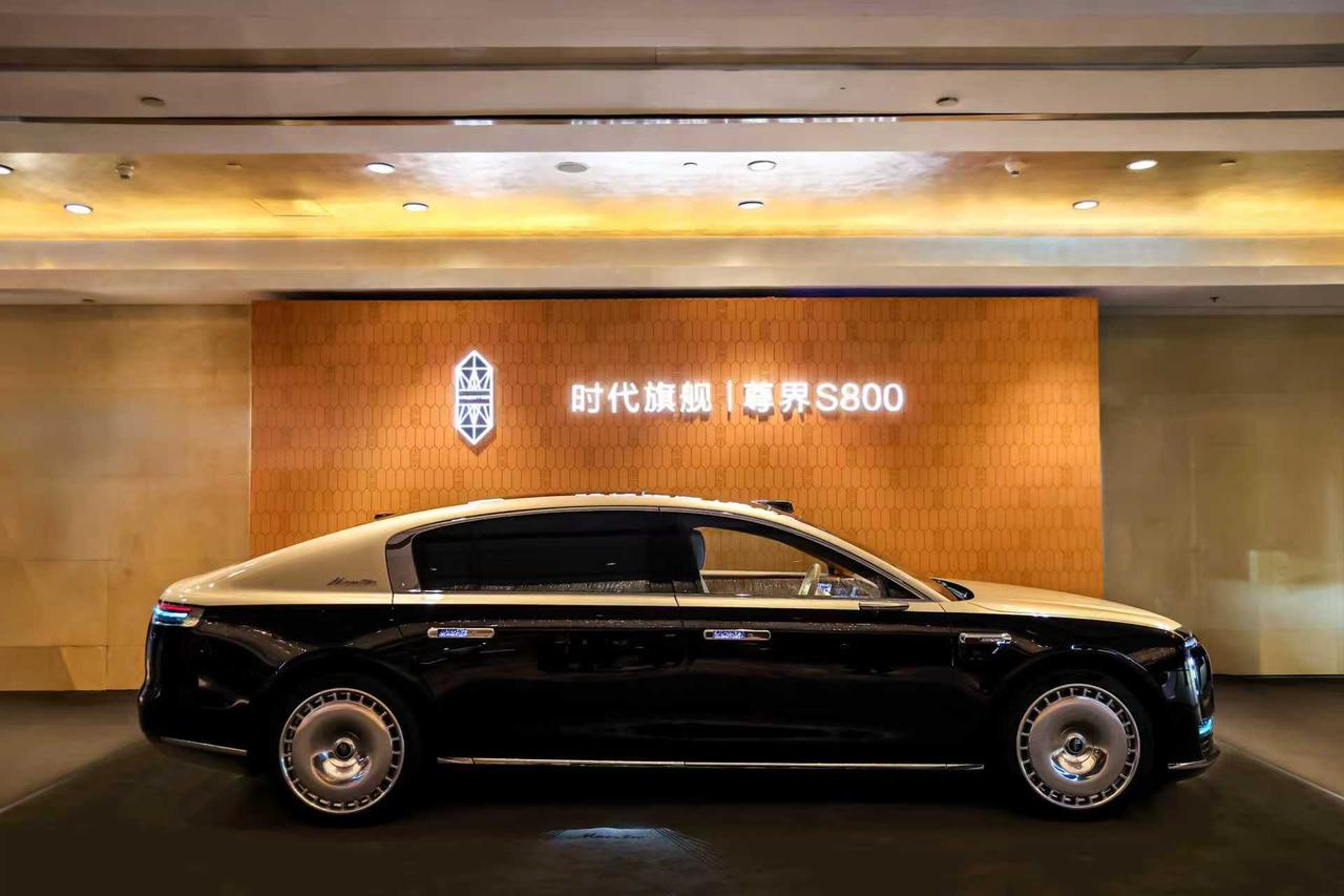 在高端商业圈层的语境里，一辆车的价值早已不止于代步。尤其在高强度、高密度的思想交