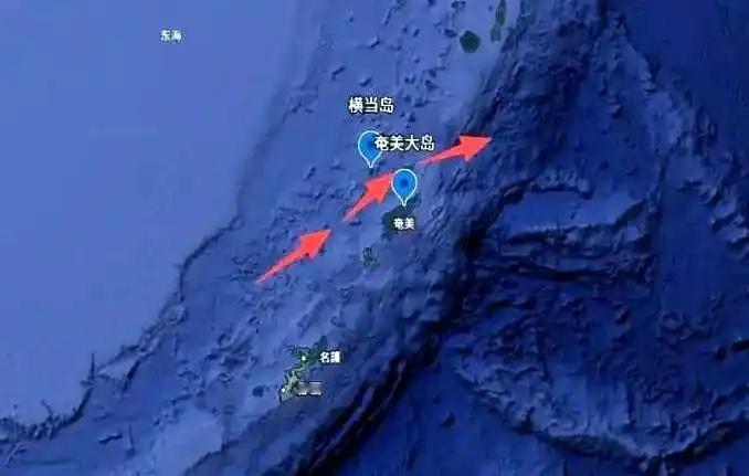 日本这回彻底踢到铁板了！3小时锁死琉球，中俄舰队南北夹击，日自卫队大气不敢喘。