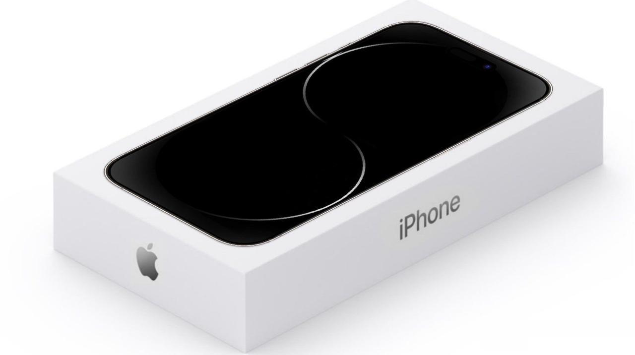 据彭博社报道，苹果准备开发一项新功能：让未开封的全新iPhone手机也能保持系统