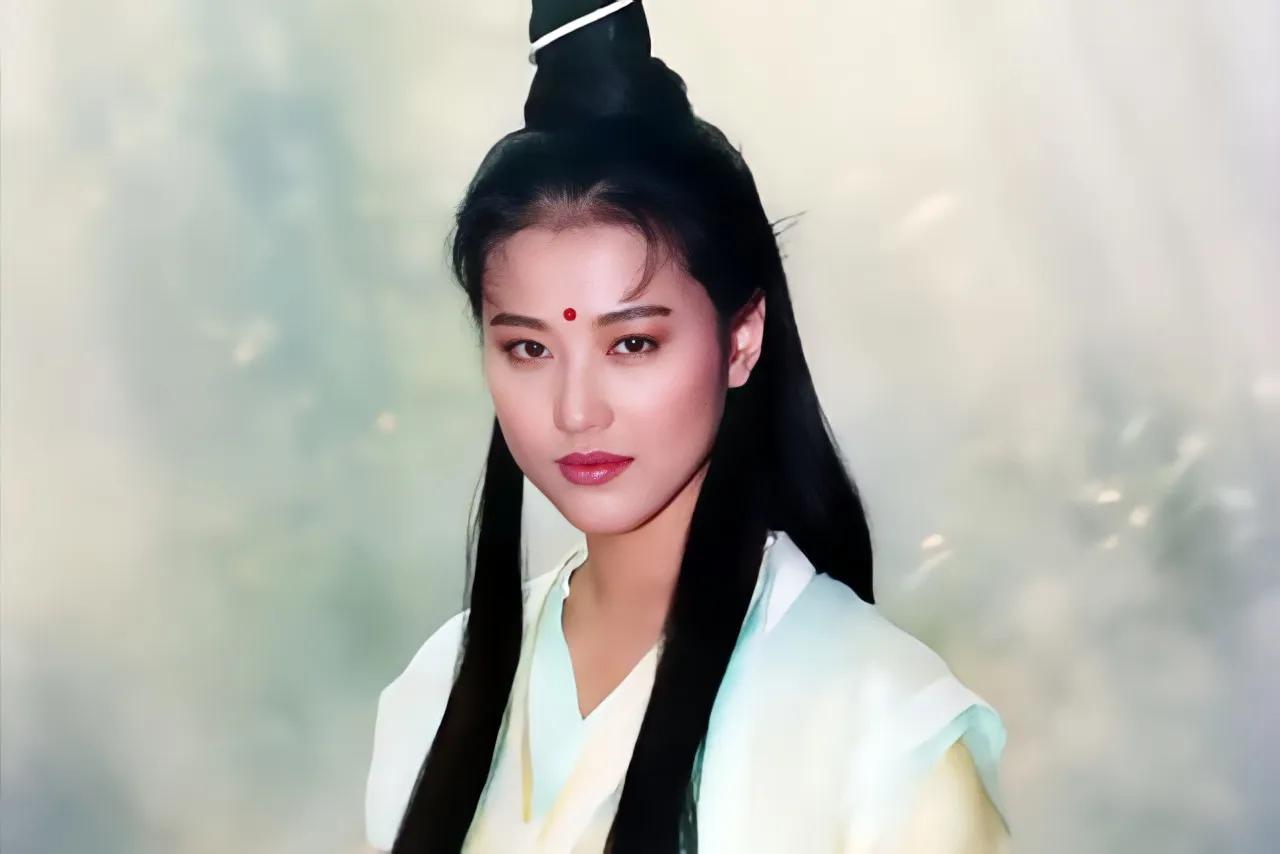 悲痛！金庸笔下最美周芷若去世了！

虽然有很多人曾饰演过周芷若这个角色，然而只有