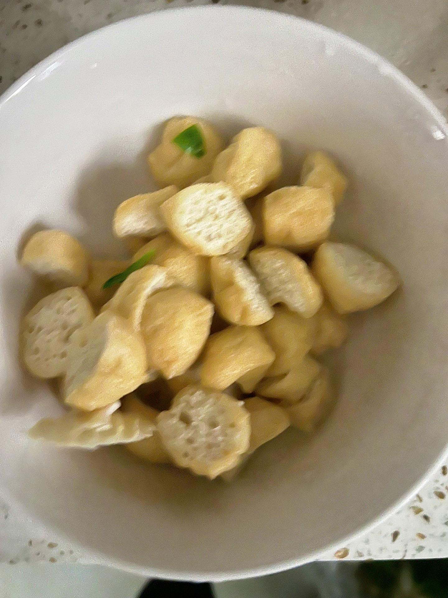 启东腊八粥是咸的，一碗腊八粥配上泡萝卜绝配