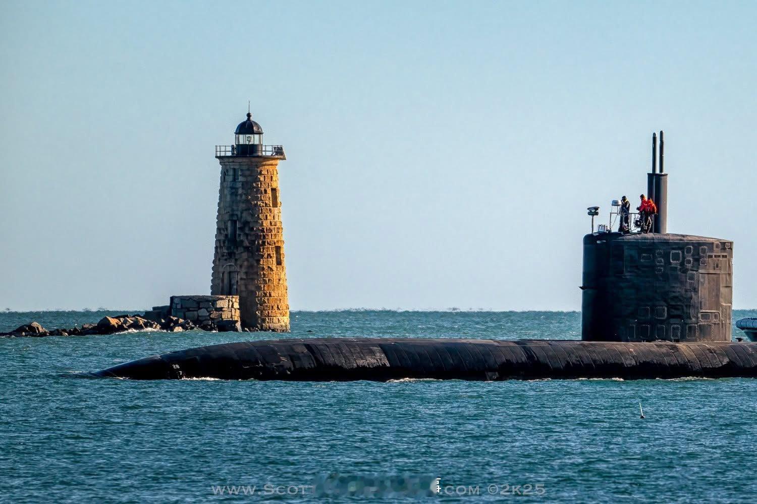 每天认识一件兵器烽火问鼎计划 2025 年 12 月 21 日，美国海军洛杉矶级