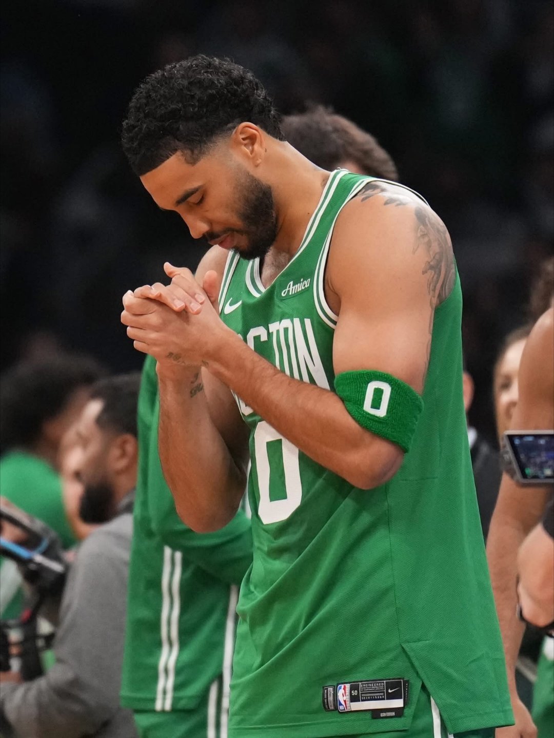 凯尔特人图库 2026赛季主场对阵独行侠，因为塔图姆的浴火重生，必将被赋予多重意