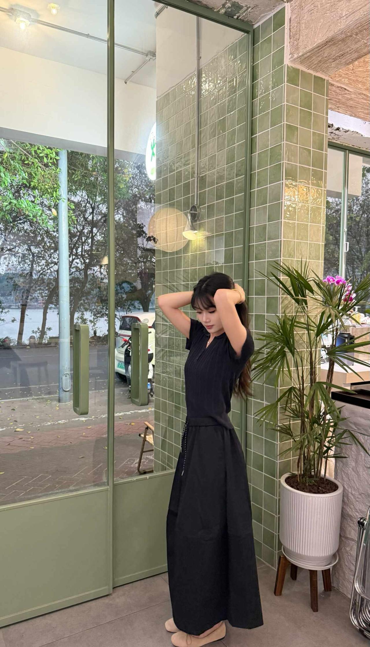 简约才是永远的神，这套直接焊在身上柳州 柳州服装店 创业 穿搭 简约穿搭