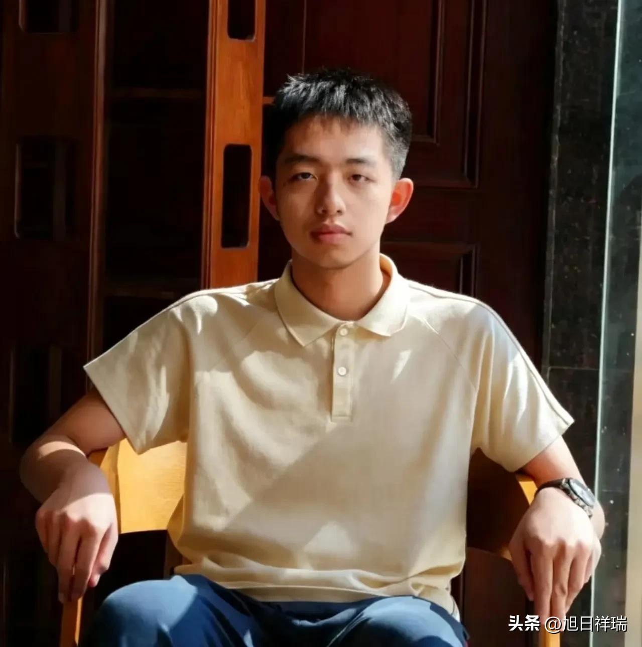 浙江温州乐清知临中学的徐可，数学150分，不是浙江最高，是全国唯一，新高考Ⅰ卷覆