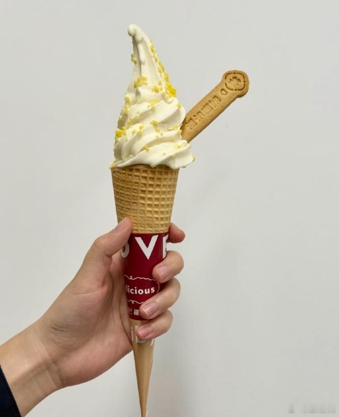 雷军回应小米冰淇淋 以后咱们逛小米直营店，能不能也来一个小米冰淇淋吃