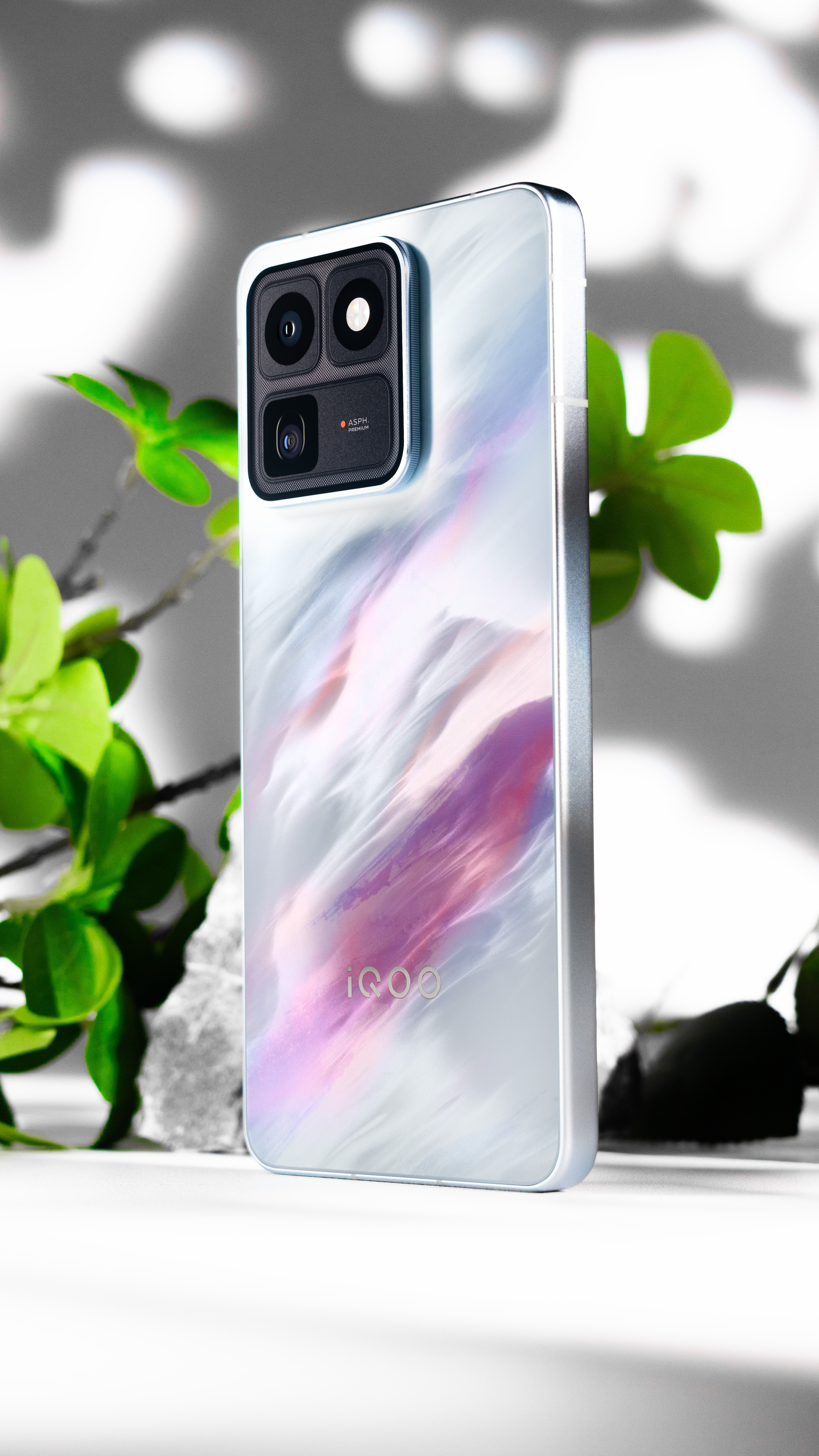 今晚七点的iQOO15T新品发布，我已经提前蹲好了官方这几天放的料基本把核心配置