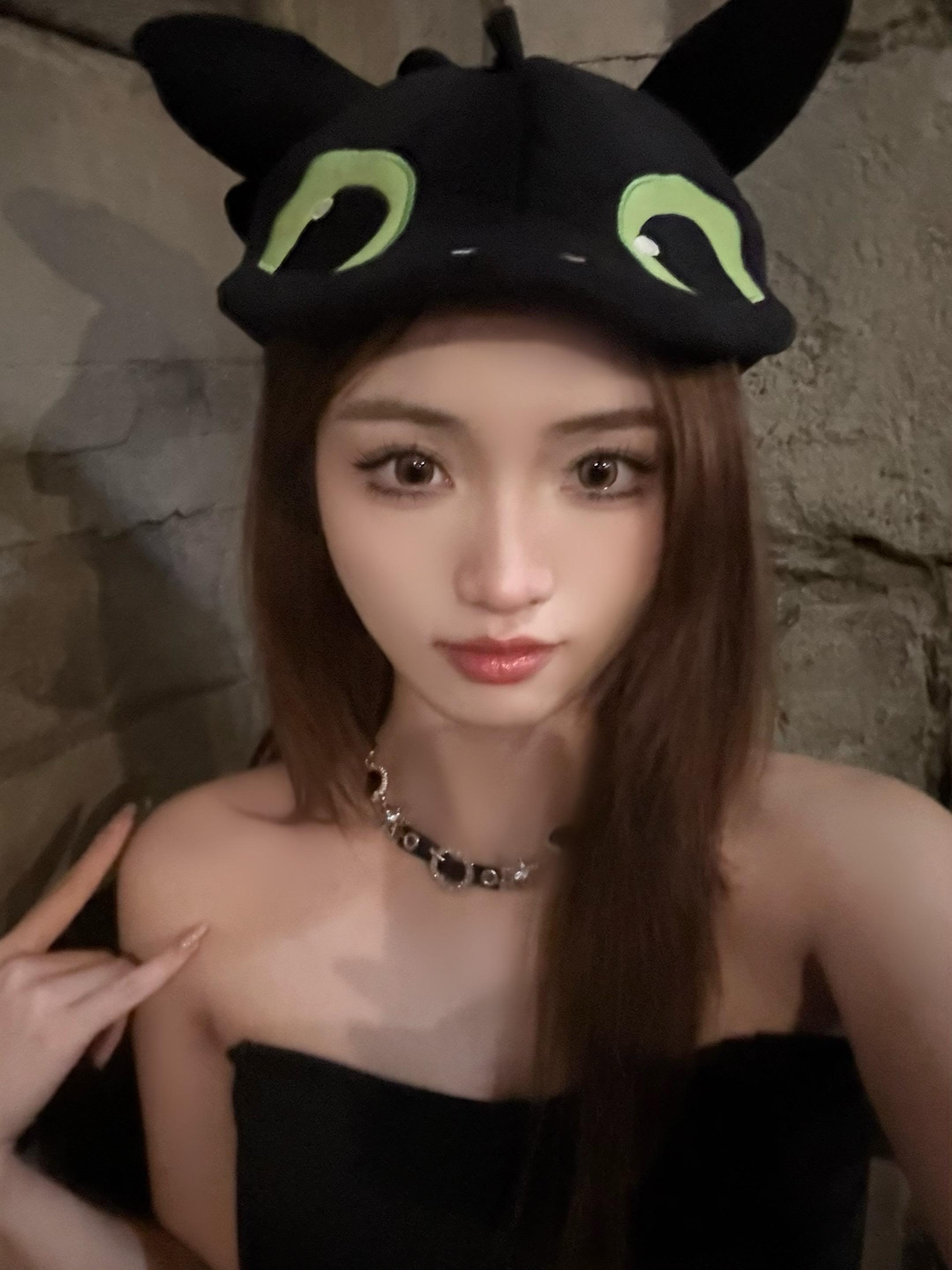 怀念一个月前的快乐。