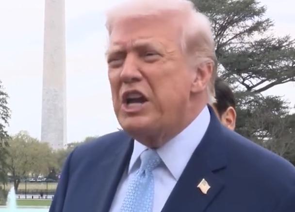 打了40天，突然停火？美伊以这盘大棋，咱们普通人都看走眼了！
就在刚才，中东那边