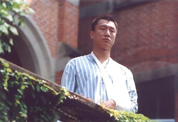 李小冉，其实是热cp体质她又美又有香气她的cp我基本都能磕得到（包括来来往往）但