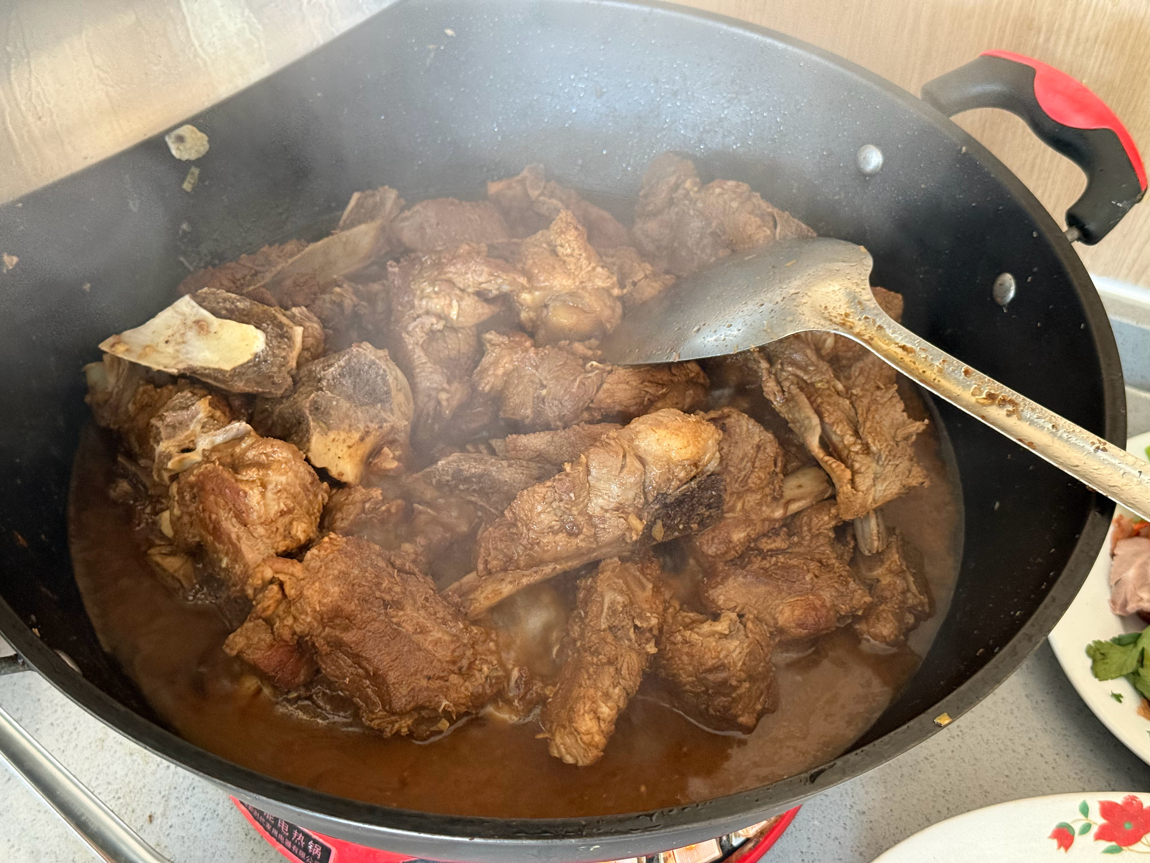 开始做饭了。陕北这边主打一个肉多 榆林·安边镇