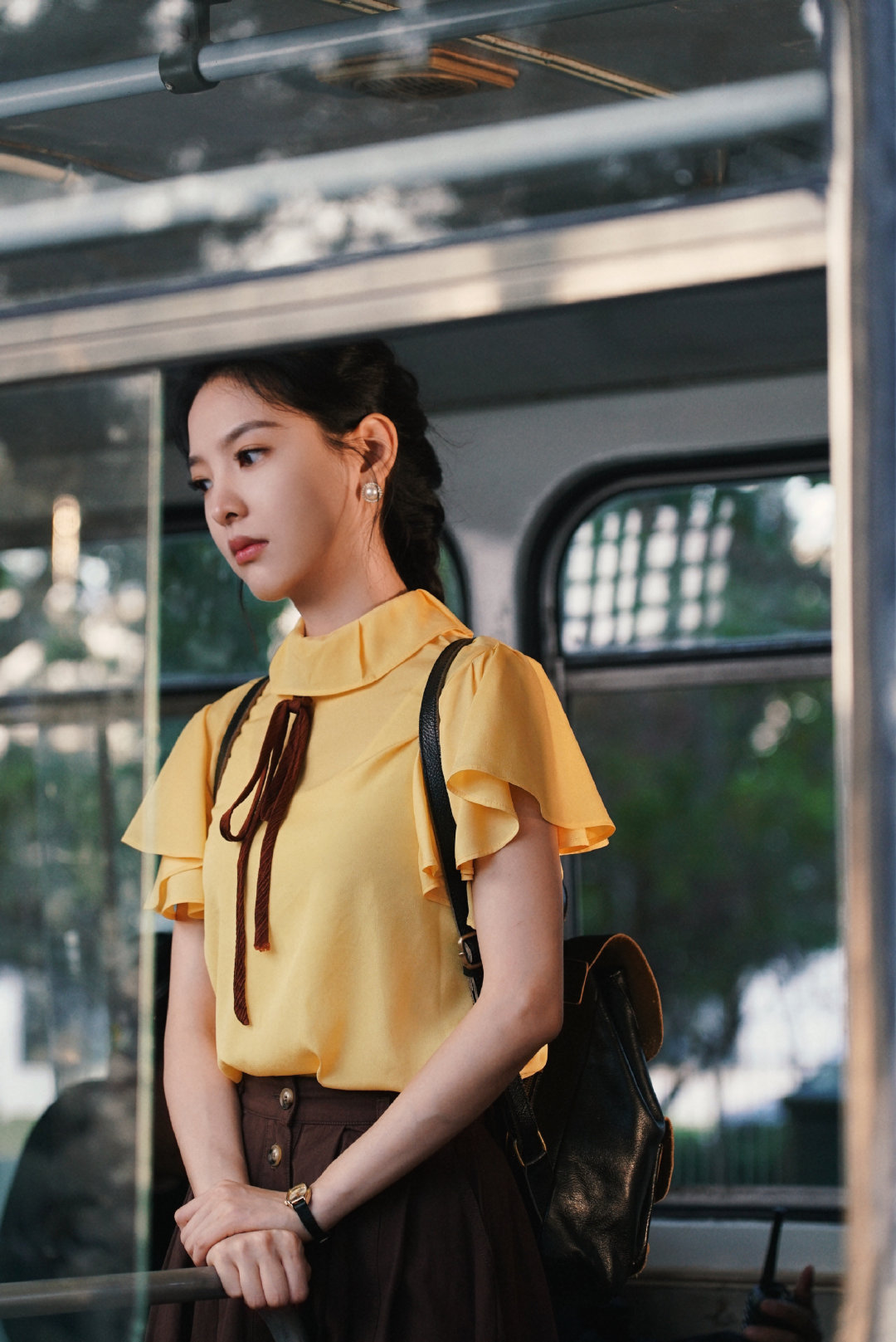 章若楠被郑晓龙夸美了章若楠懂被郑导夸是种什么体验从颜值到演技全被郑导认可，庄庄演