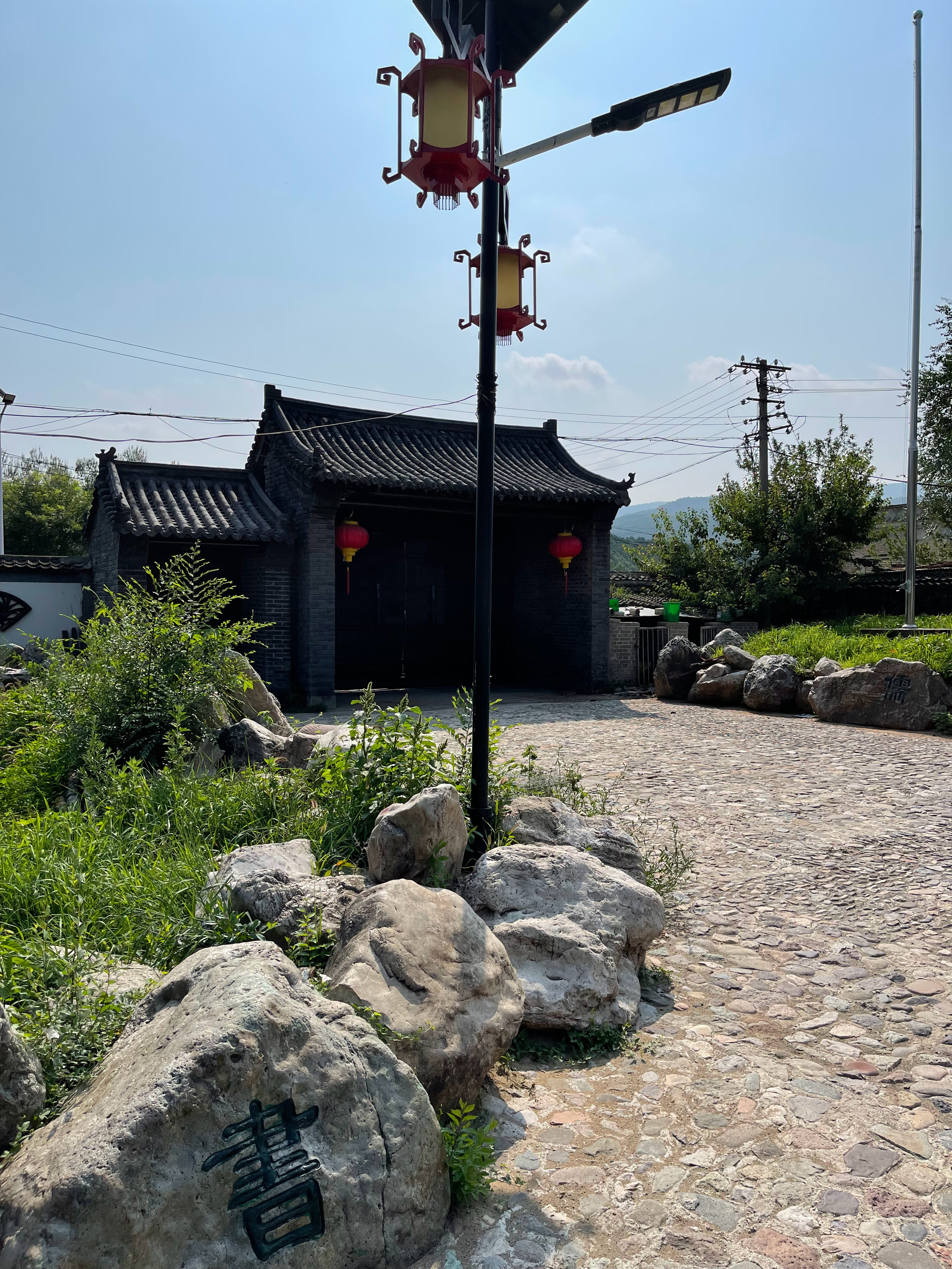 酷暑季节的延庆山村大院，凉爽到不需要装空调。围棋人家，是北京市棋牌运动协会活动基