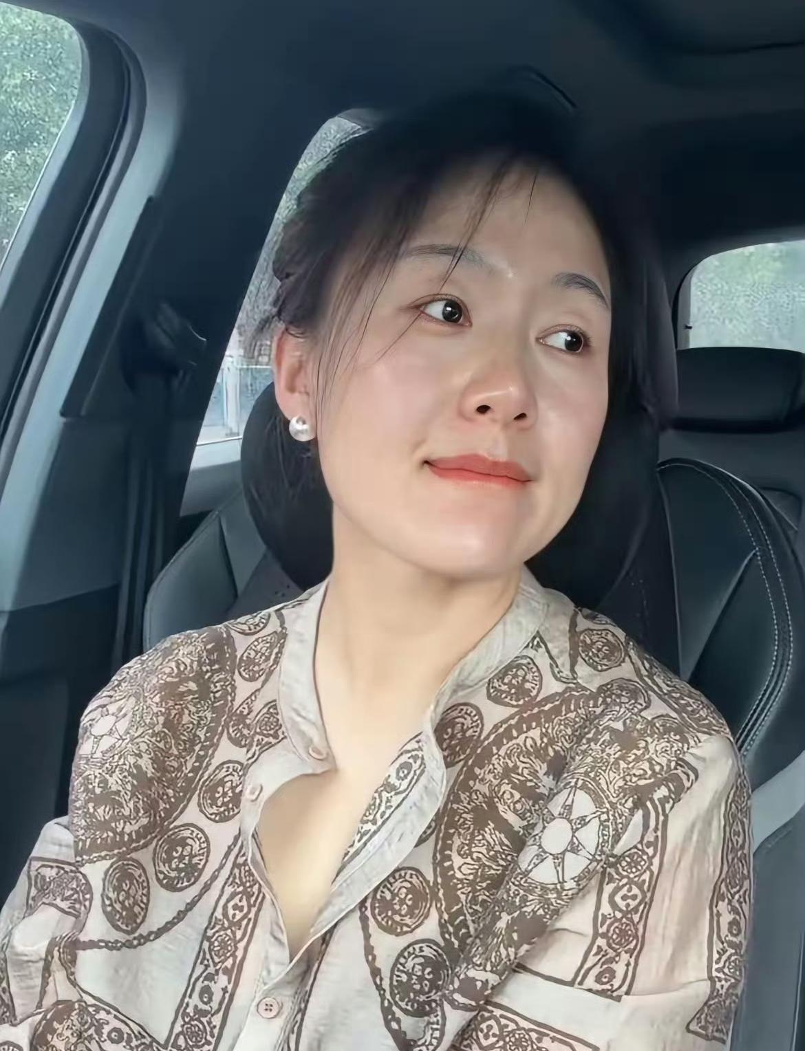 83年的这样不是已经很好了嘛，
张口就说别人显老，
说什么43像53真好奇说这话