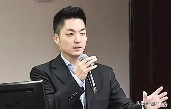 蒋万安：四代蒋家政坛转身的第一人。

蒋家在政坛曾有着举足轻重的地位，几代人都活