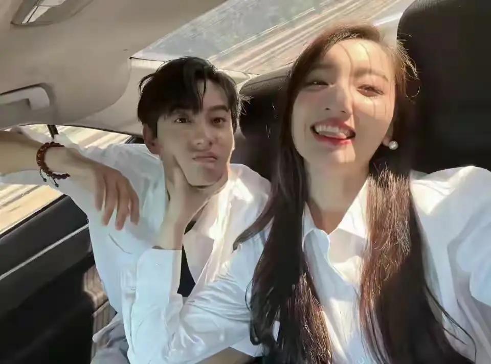 田栩宁，这次真栽了！
 
3月25日深夜，田栩宁突然被送上热搜。
前女友九成美直