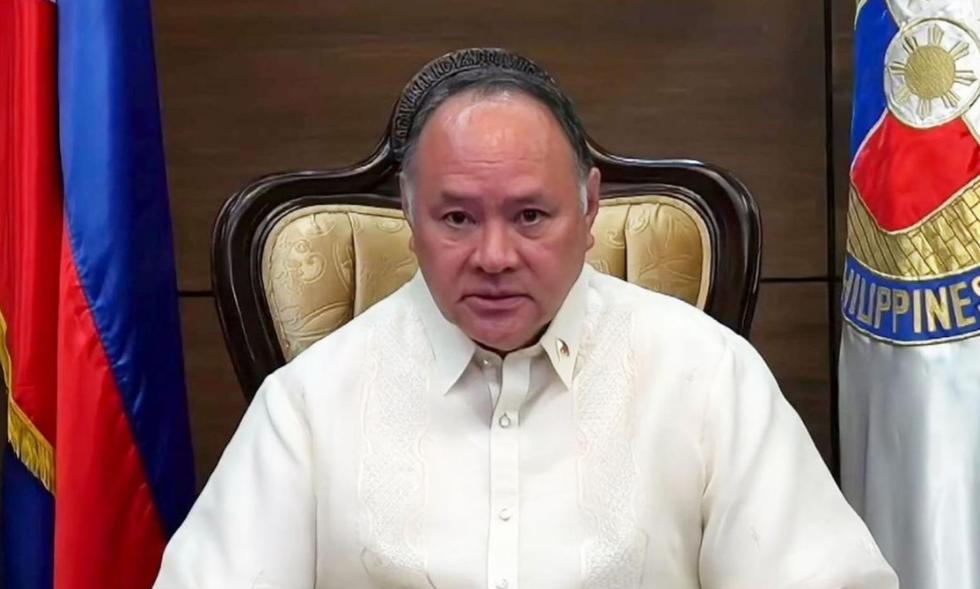 12月24日，菲律宾防长特奥多罗在回应中国反对菲律宾采购美国“堤丰”中程导弹时，