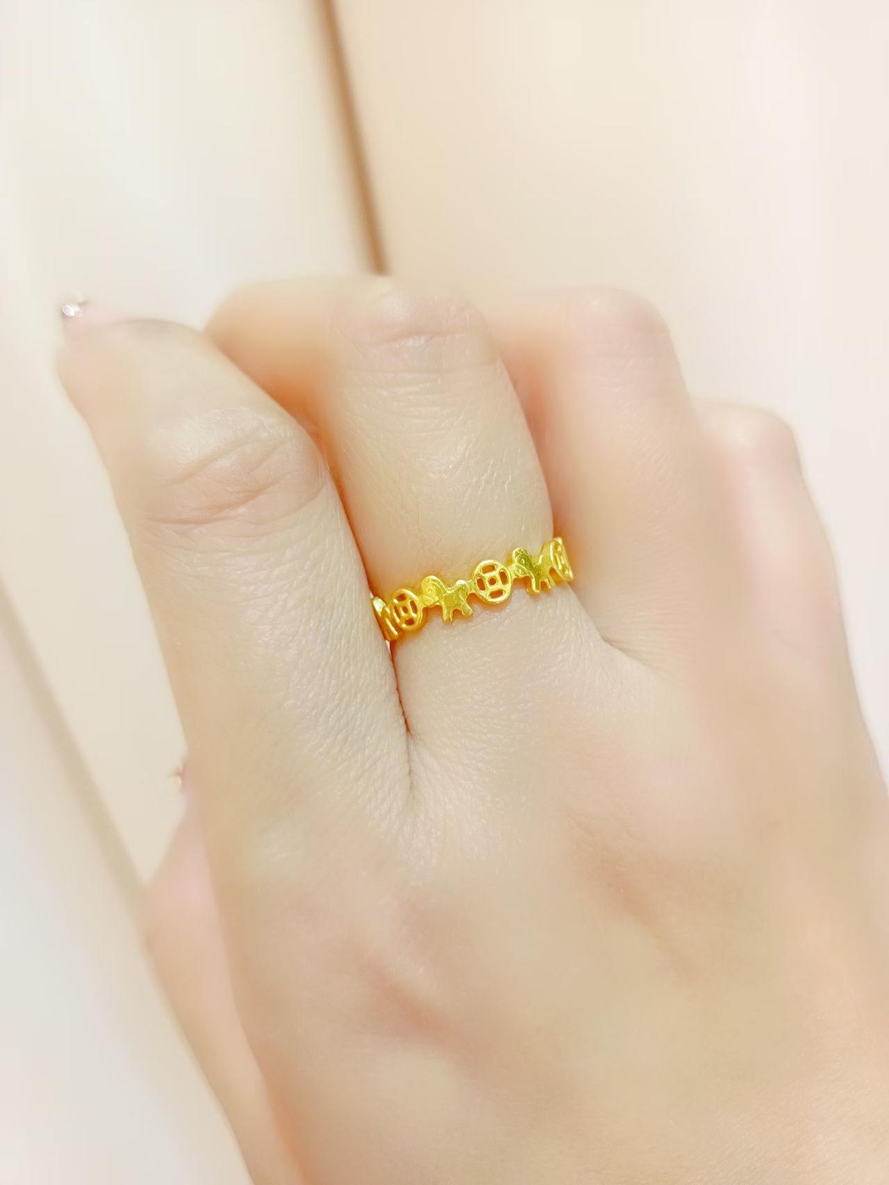 精致小金链，为你的手指增添一抹亮色！💍✨
