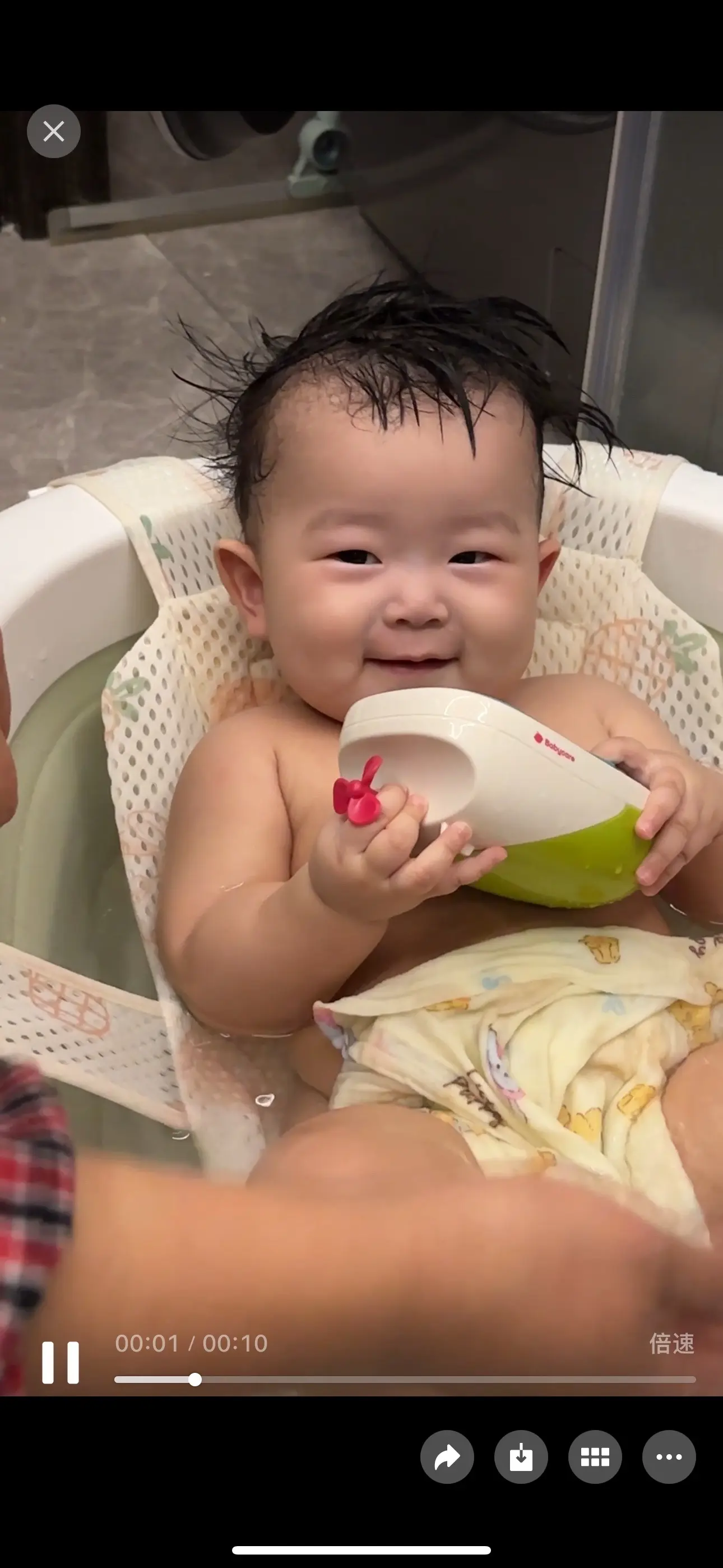 偷感十足🤣