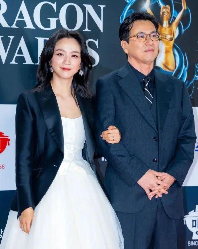 汤唯官宣二胎得子的消息，温柔得恰到好处。
46岁的年纪，坦然迎接新的小生命，仅以