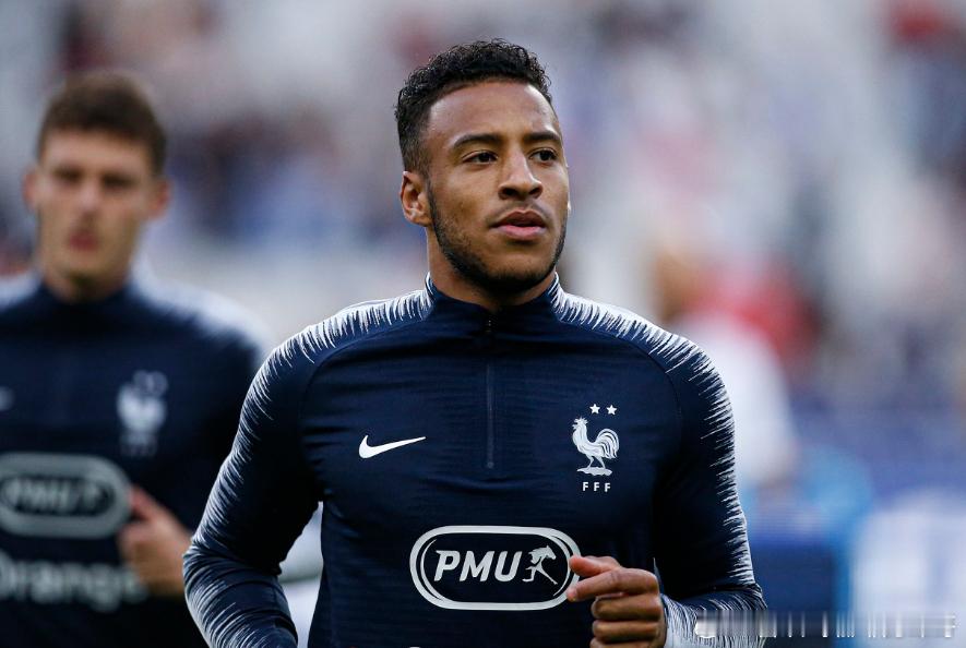 里昂俱乐部以特别的方式“呼吁”德尚把托利索召入法国国家队。在2026年世界杯抽签