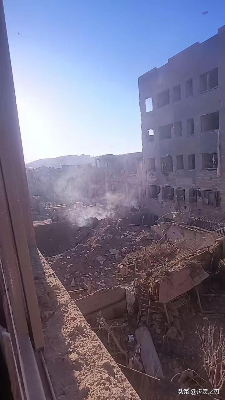 对于阿里·拉里贾尼及其子遇袭身亡一事，我根本不相信是德黑兰民众告的密，这是以色列