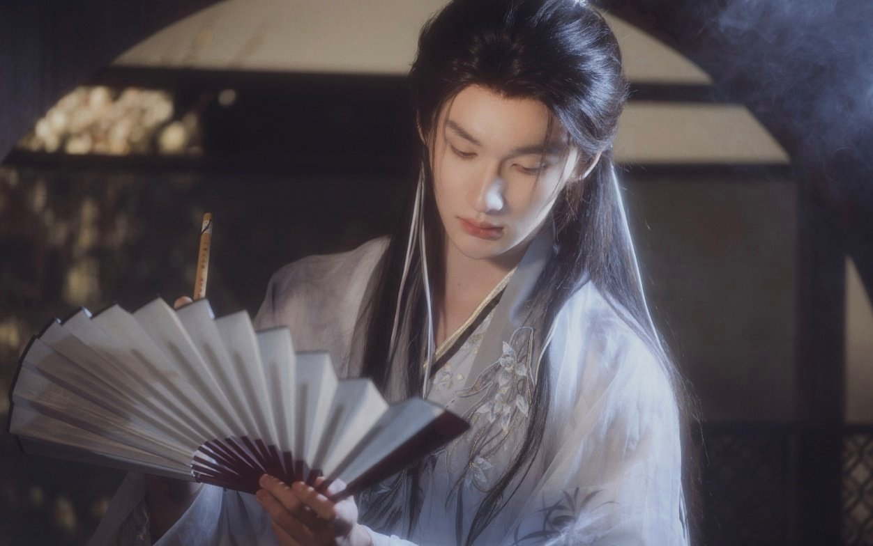 余宇涵你的腹肌真有天赋余宇涵说自己的腹肌很有天赋我们的爸爸 一句夸奖记到现在，余