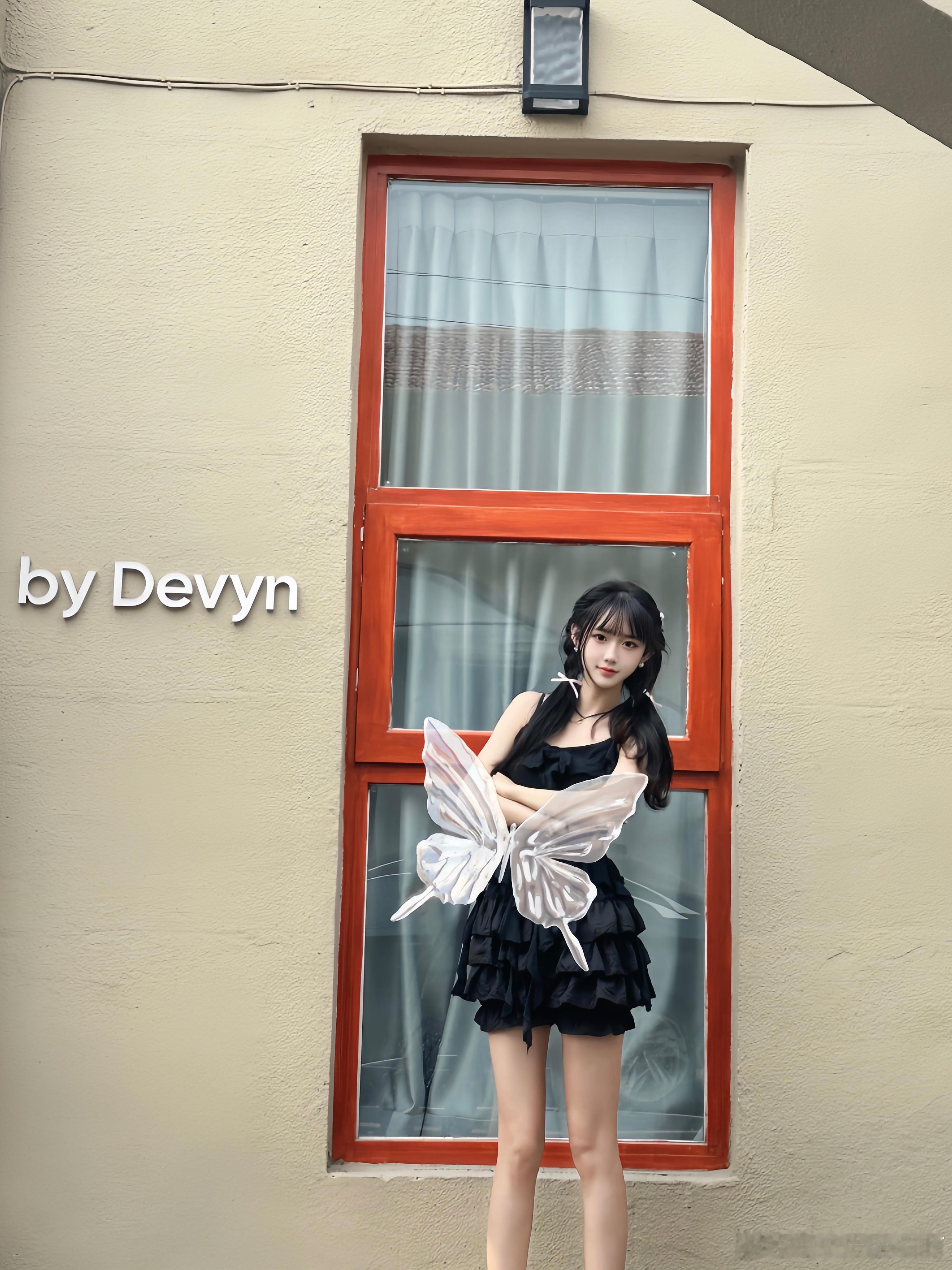 超 龄 儿 童🍩  ​​​