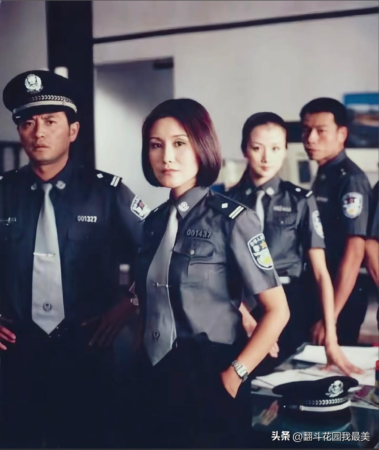 最近《重案六组》翻拍消息冲上热搜，

我看大家都在问一个问题，

到底谁能演季洁