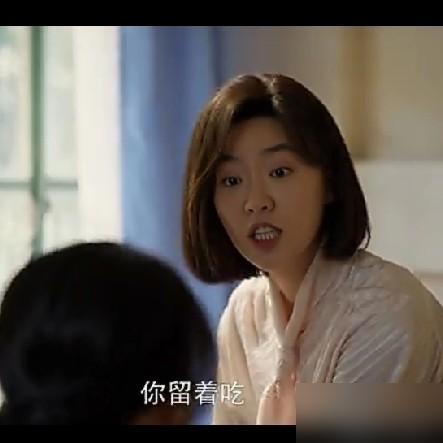 2026开年最矛盾的剧，当属央视一套的《好好的时光》。
收视硬得没话说。开播首