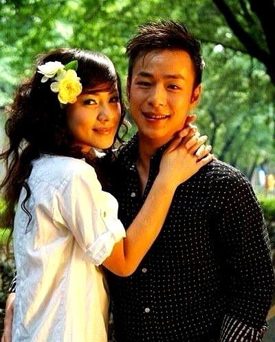 康天庥老婆担心也不是没道理的，毕竟外剧剧组有前科。
当年阿奇和Coco都快要结婚