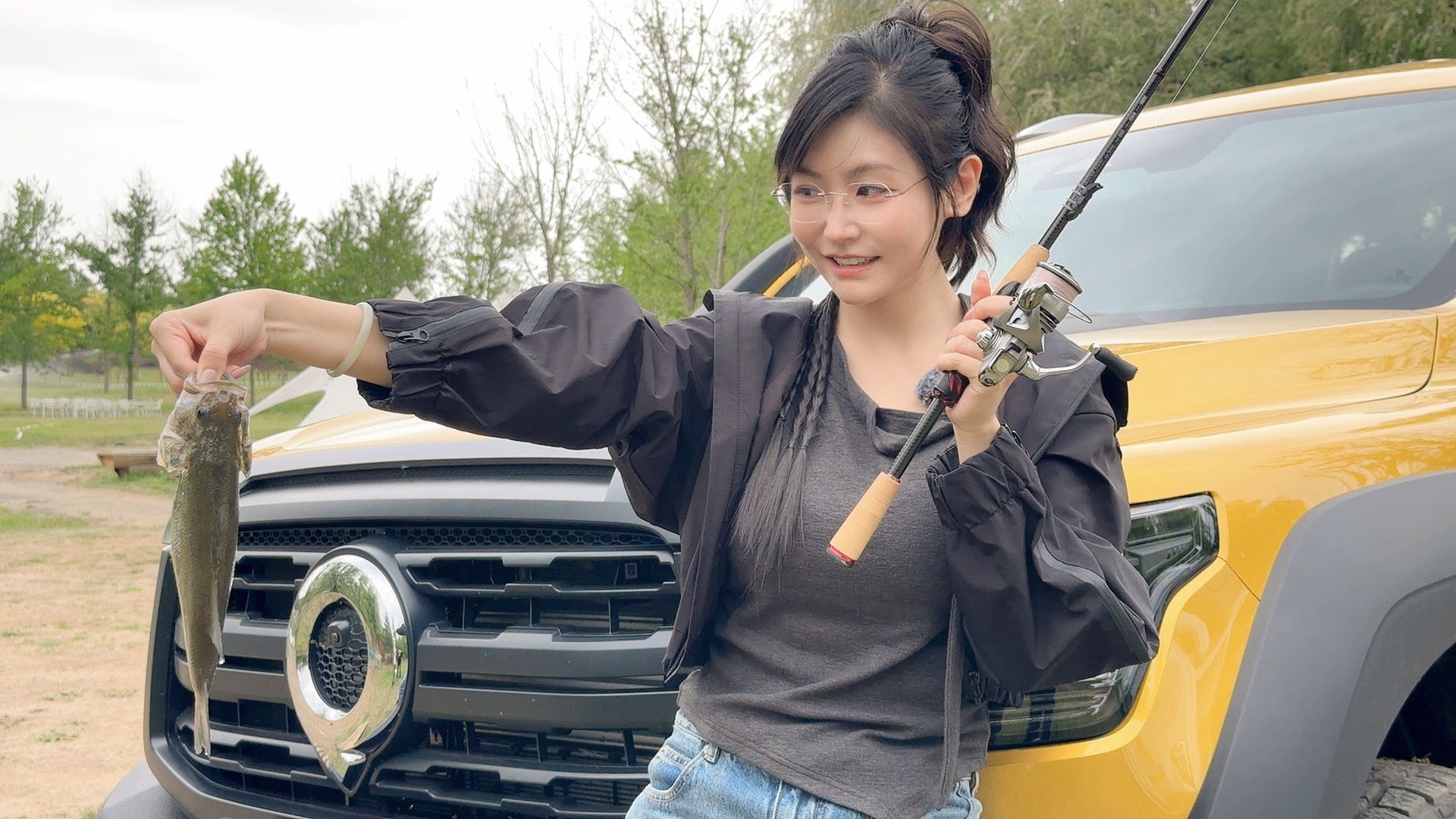 高考结束 做美甲 那我就一定要强烈推荐——裸色渐变款！然后你就会获得一双，即便拿