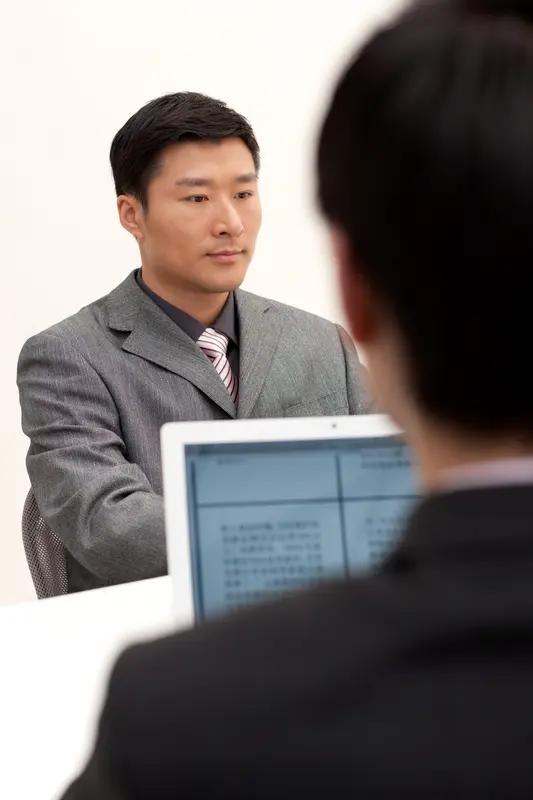 面试被问到空窗期别慌，这处理好了能成面试亮点。空窗期不是职场污点，而是职业生涯的