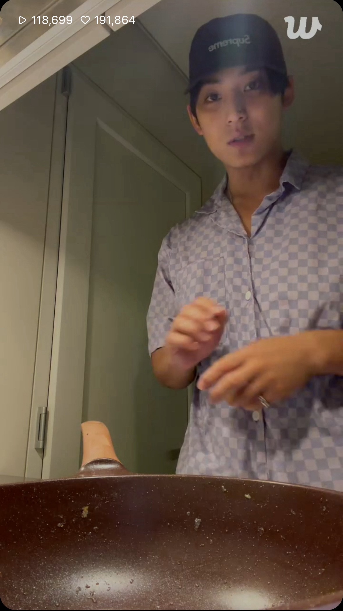 啥视角，我进平底锅了 