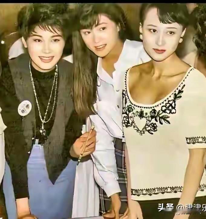 利智还是非常漂亮的
赌王倾心
最后让李连杰娶了澳门赌王赌王 赌王写真 利智基因 