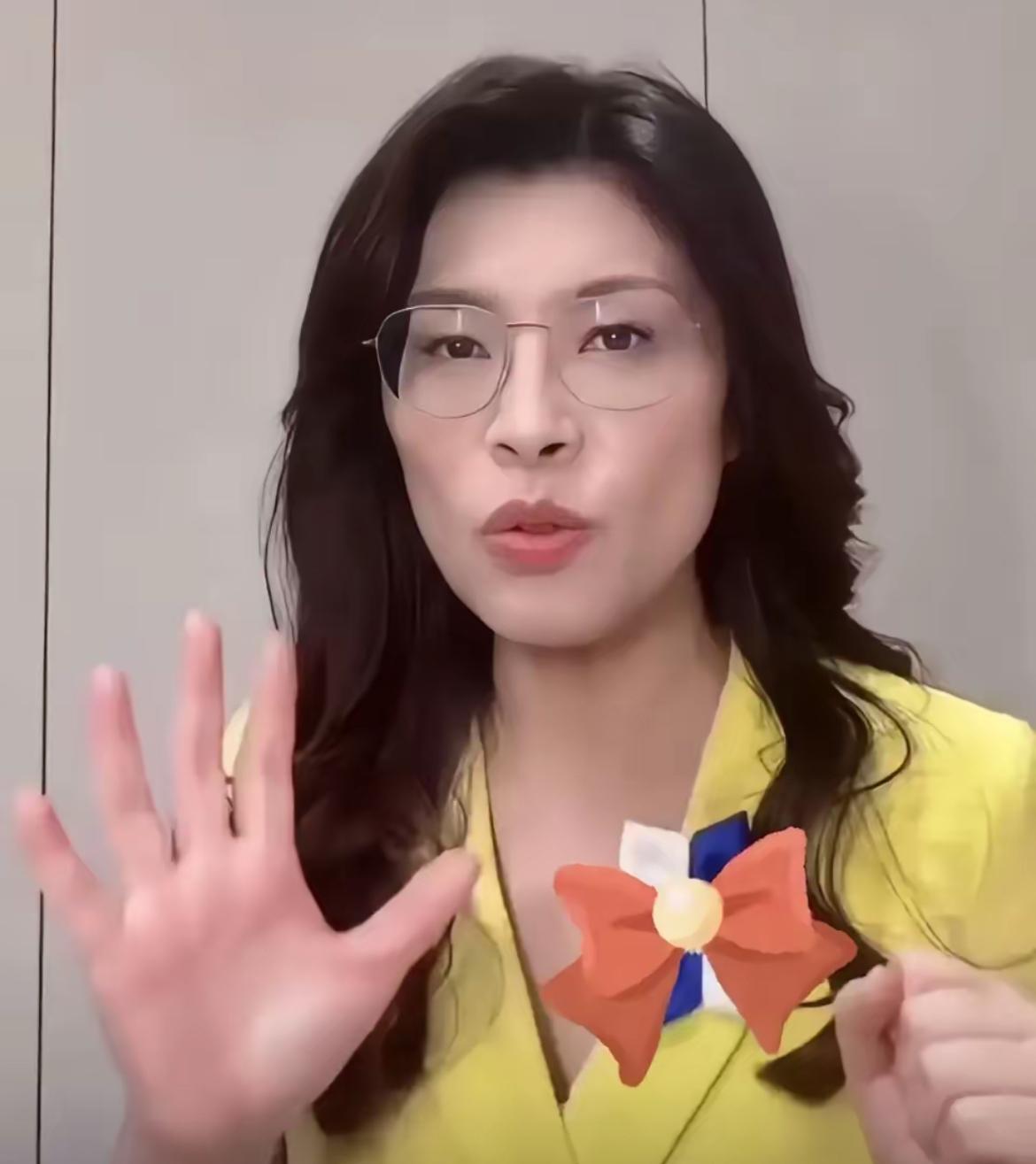 郑丽文跨海访问了！随行重磅底牌曝光！根据最新消息，郑丽文此次大陆之行，并非单枪匹