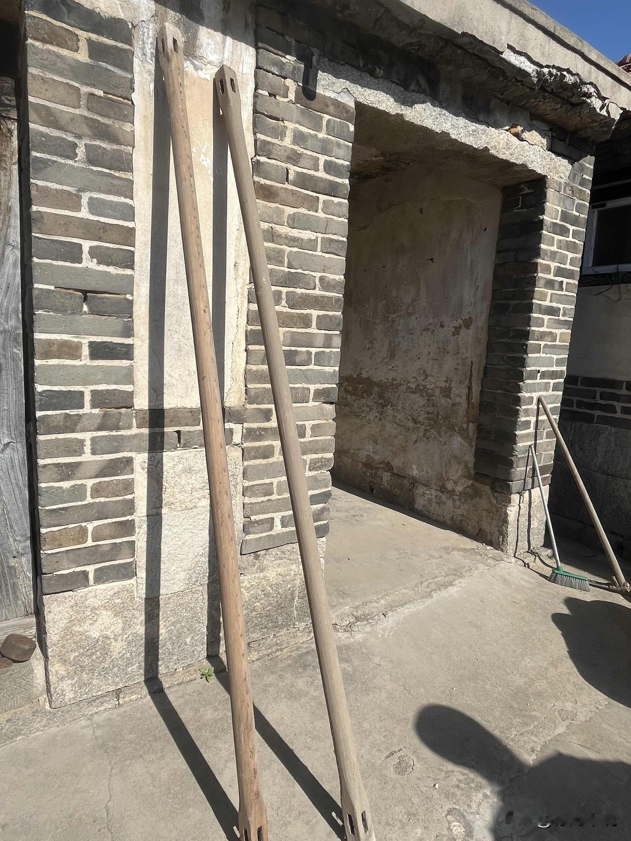 老家发现了一个宝贝
姐夫说留给我儿子的儿子