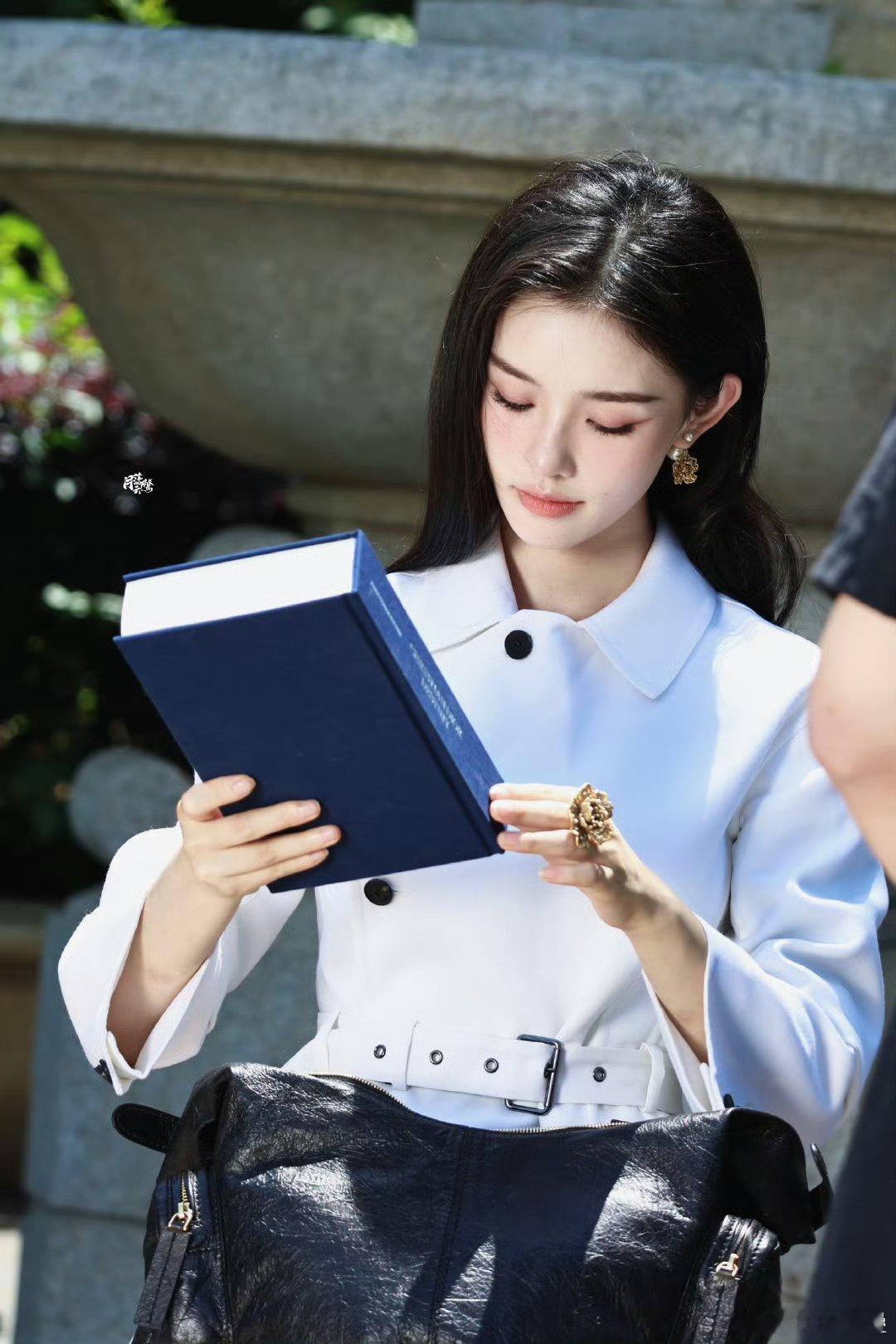 美虽美主角都不咋演得上哦 ​​​