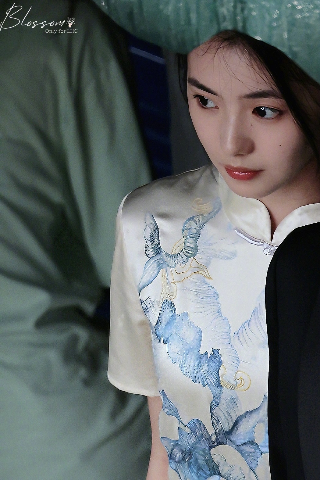 刘浩存穿旗袍 温婉美丽的民国大小姐 ​​​