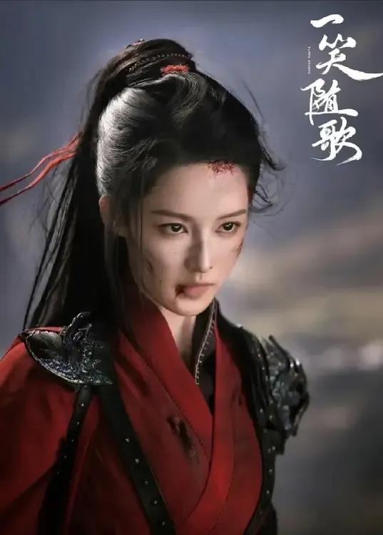 近日，《逐玉》张凌赫的将军火了。
网友说:“他演将军，过于脂粉气”。
但是，我看