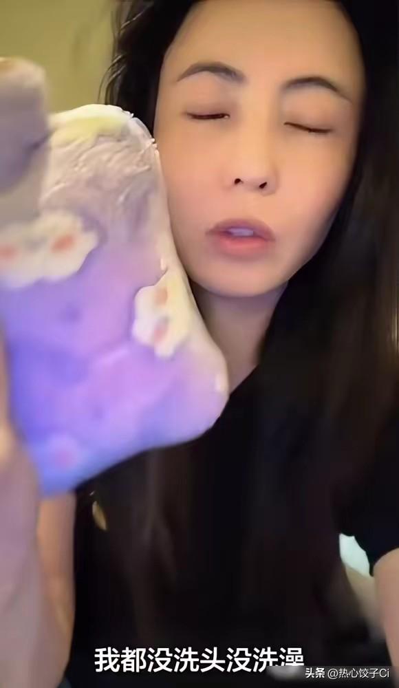 做艺人也很不容易，张柏芝发视频说，在镜头前很疲惫，我昨天一直在工作，一直在发冷，