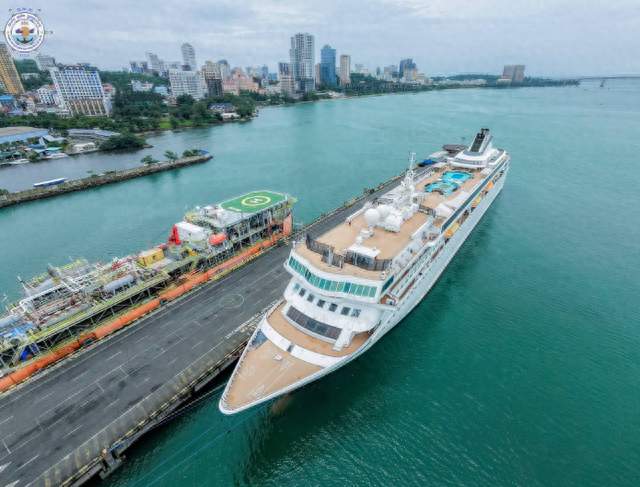美国邮轮把人扔在柬埔寨，油费暴涨游轮就地摆烂，海上旅游成笑话