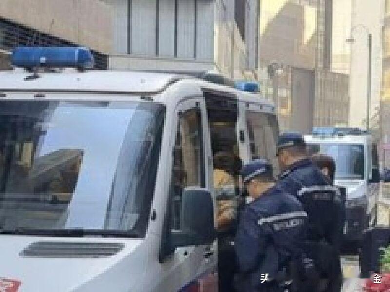 2025年12月18日上午9时06分，香港中环皇后大道中181号新纪元广场附近发