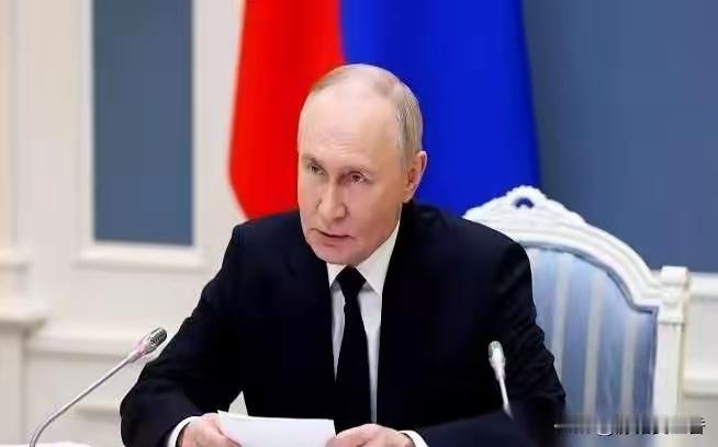 普京当着全球记者的面，扔下一句话。
​他说：“如果欧洲真敢动手，那很快，你们连一