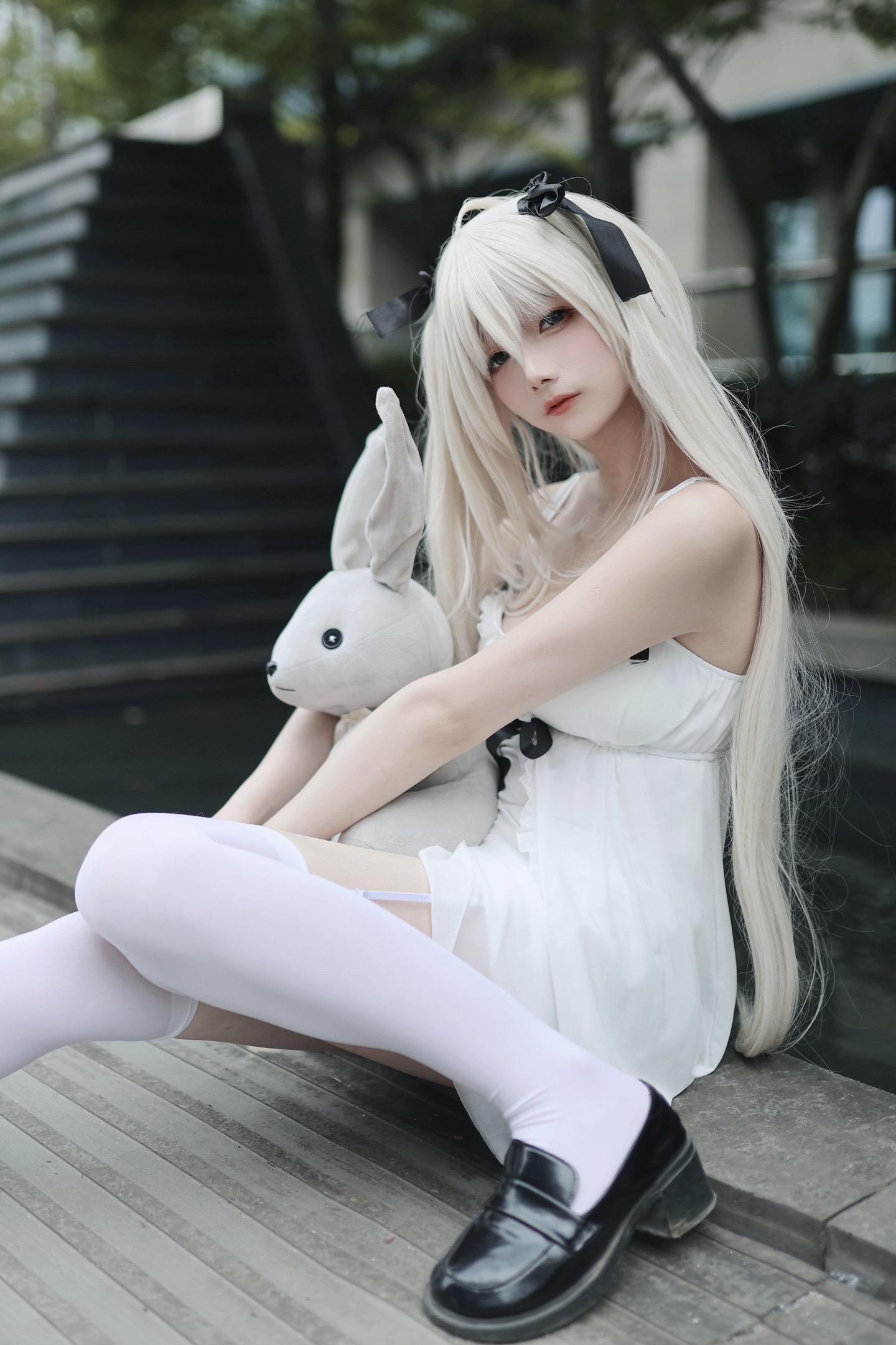 有这样的妹妹，你今晚几点回家？ 
🧚‍♀️：喵萝i