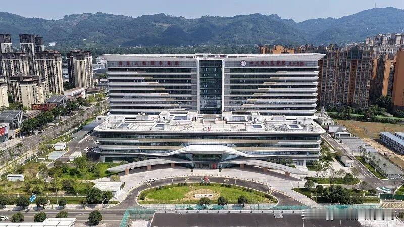四川省人民医院蒲江医院·蒲江县人民医院将整体搬迁至新院区。
尊敬的广大市民朋友：