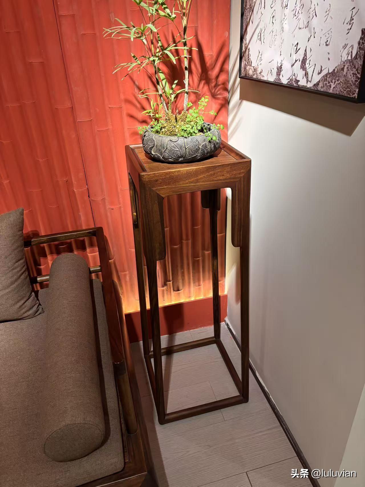 一命二运三风水四积阴德五读书，这句老话真没说错。
昨天跟集团下面一家子公司的出纳