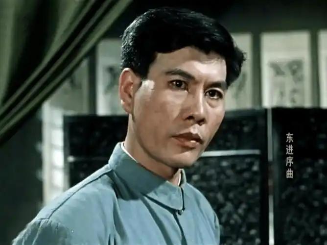 实际上，日本的偷袭并非最主要的威胁。关键的危险就像电影台词所说，明面上的汪精卫只