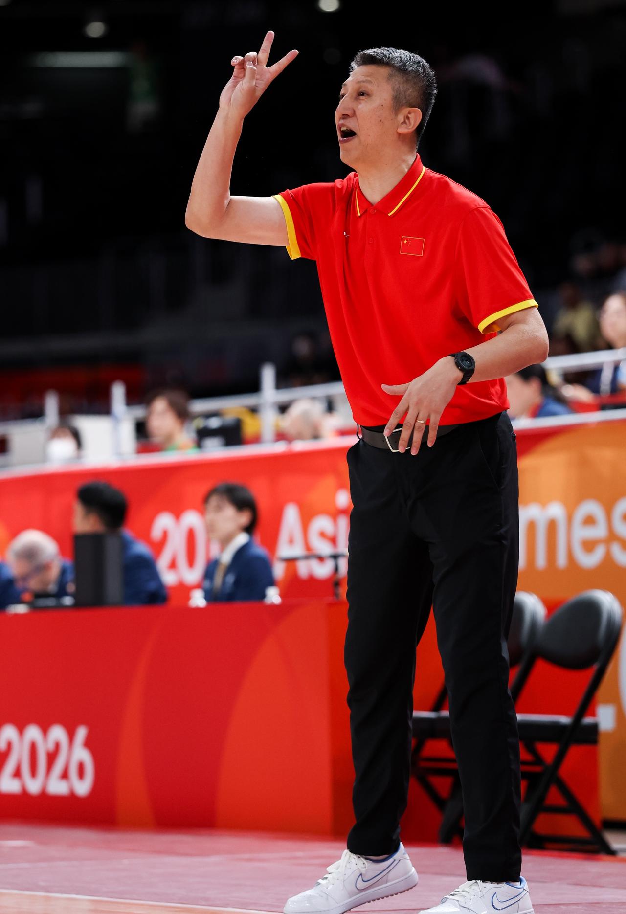 中国男篮亚运会小组赛为何自始至终碾压菲律宾狂打？一是郭士强带队风格，不到最后一刻